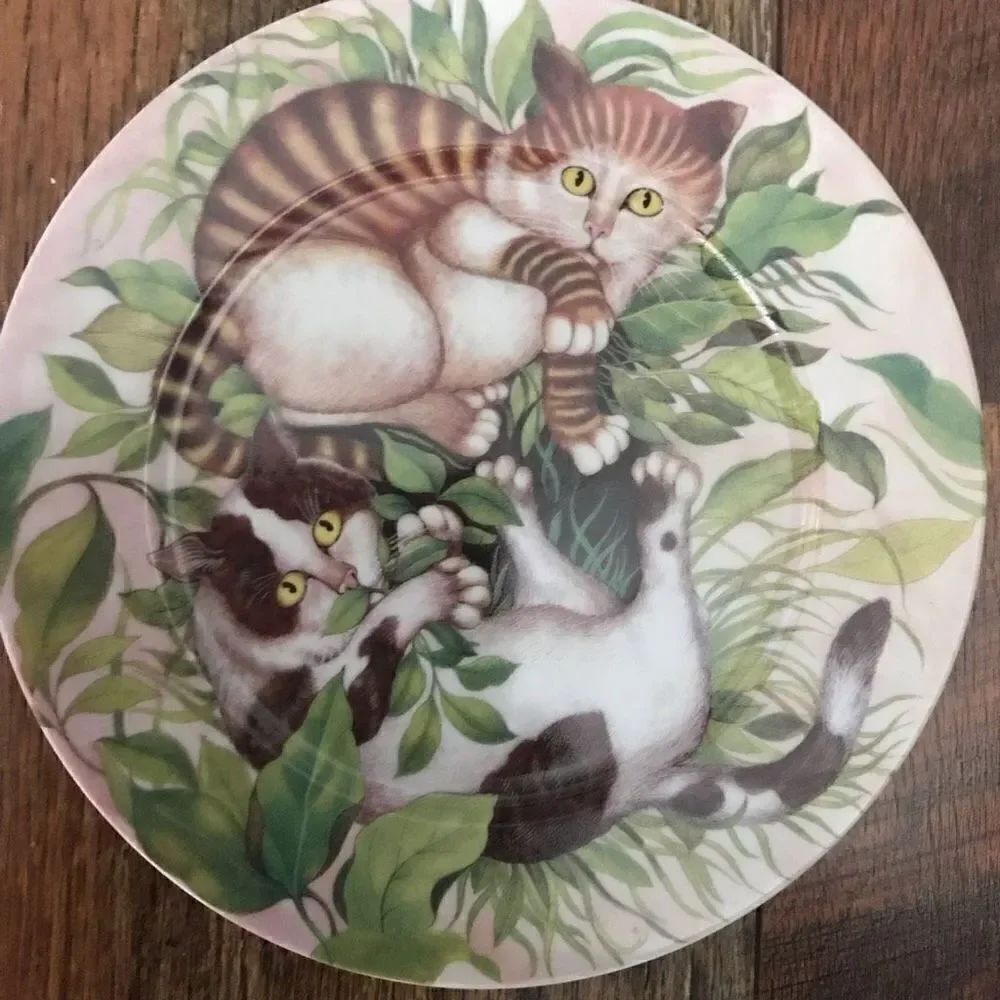 Vintage 1855 Email de Limoges collectible Cat Plate 7.5” glass
